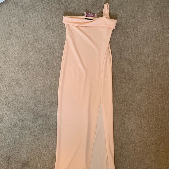Boohoo One Shoulder Blush Maxi Dress - Picture 5 of 7